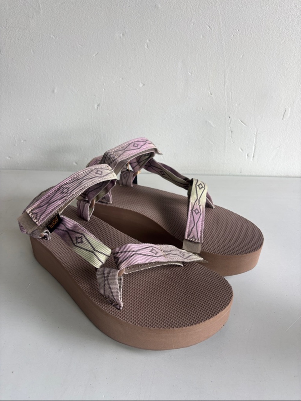 Teva Women's Flatform Universal Sunscape Sandal Waterless Neutral